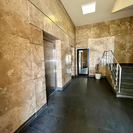 City View 2-Bedroom Luxury Apartment On 13 Buzand Street By Sweet Home Yerevan Exterior photo