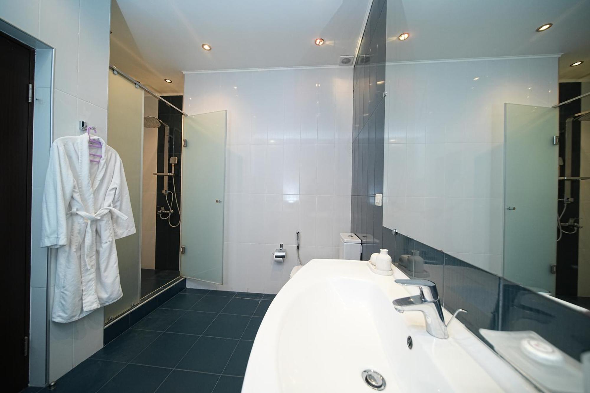View 2-bedroom Luxury On 13 Buzand Street By Sweet *