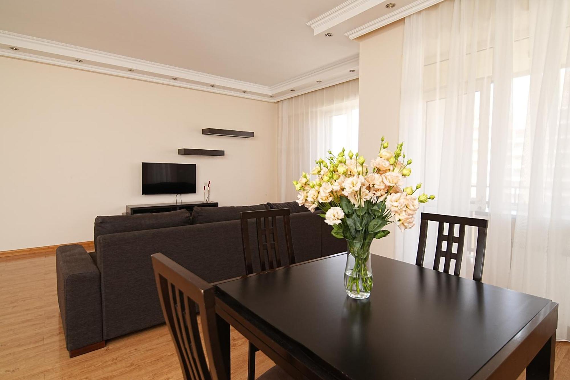 View 2-bedroom Luxury On 13 Buzand Street By Sweet Yerevan