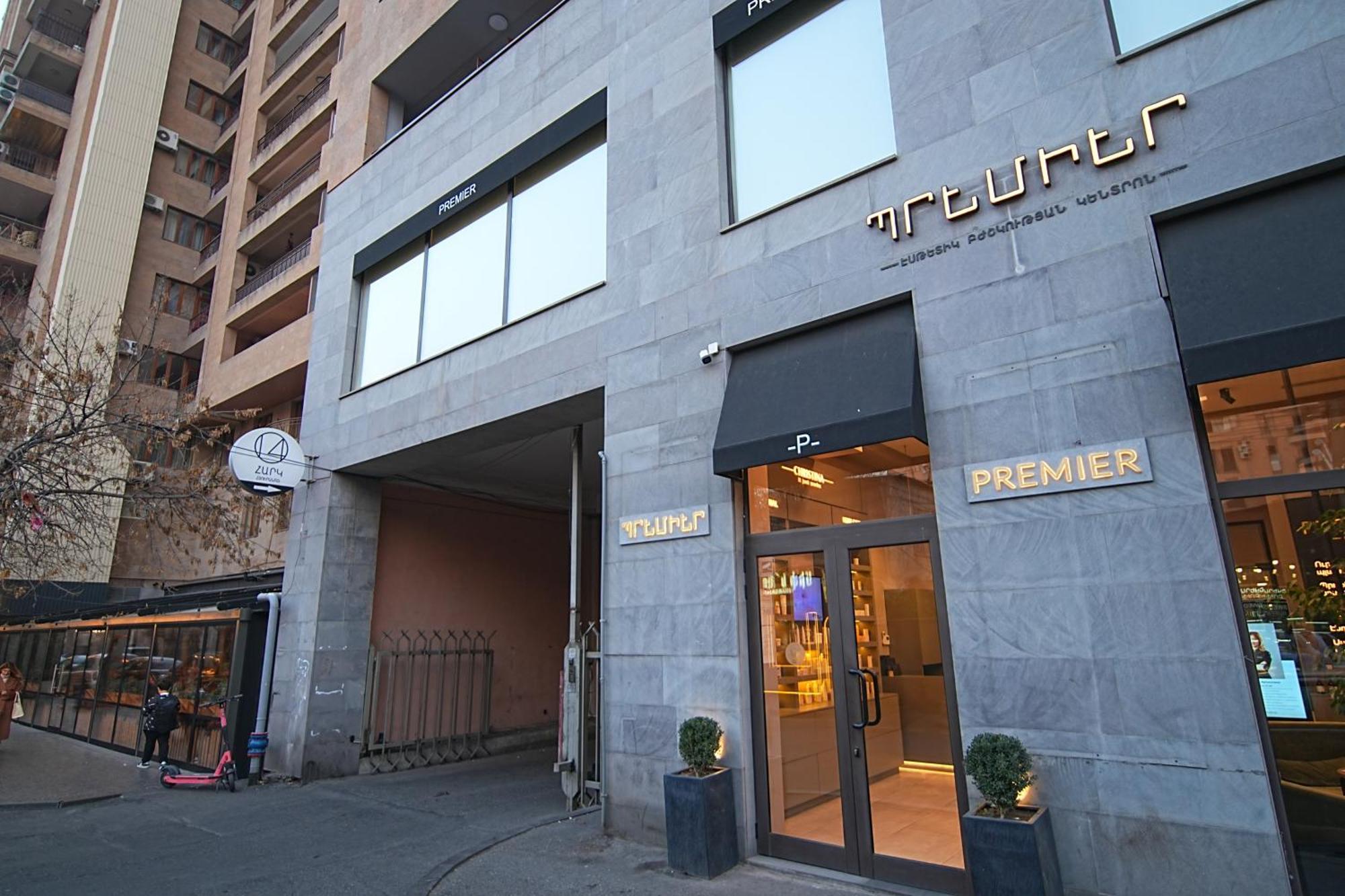 Apartment View 2-bedroom Luxury On 13 Buzand Street By Sweet Yerevan